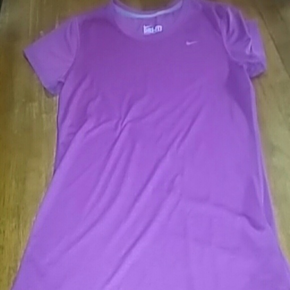 Nike Drifit shirt - Picture 4 of 4